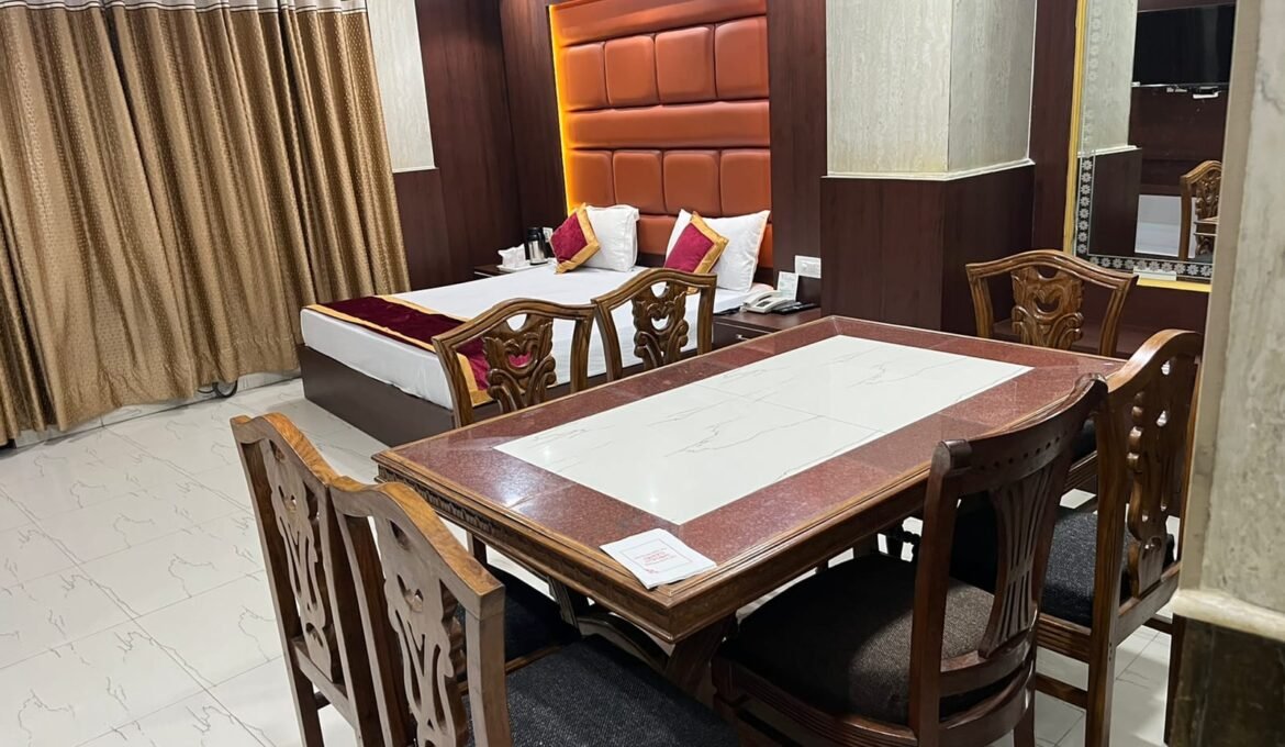 WhatsApp Image 2024-09-25 at 10.57.46 AM (1)